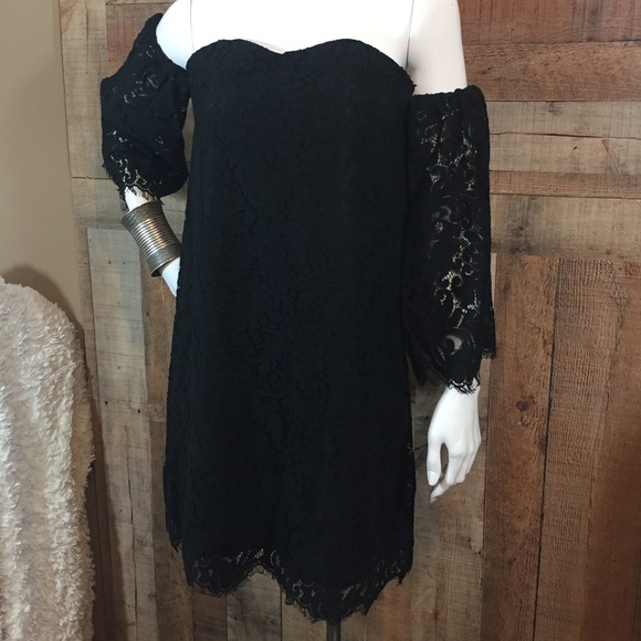 Cupcakes and Cashmere Lace Off the Shoulder Dress - Picture 2 of 6